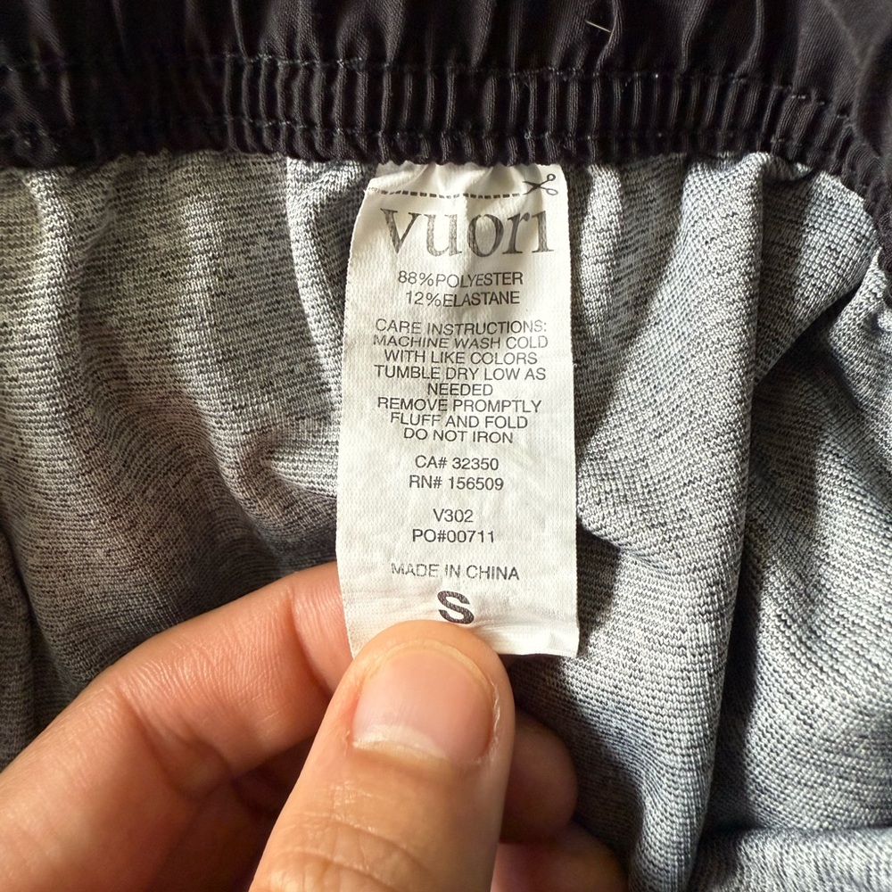 Vuori Camo Black Men's Athletic Shorts - Picture 3 of 3